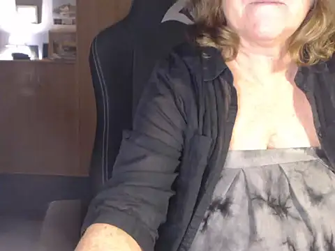 Snapshot of _sunshine__ chatting on 12-22-24, 07:42 sunshine online show from 12-22-24, 07:42