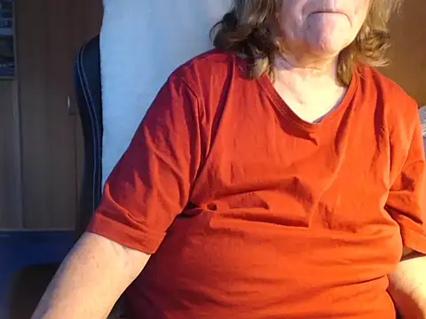 Snapshot of _sunshine__ chatting on 01-08-25, 07:34 sunshine online show from 01-08-25, 07:34