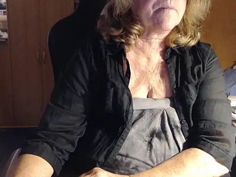 Snapshot of _sunshine__ chatting on 01-27-25, 05:04 sunshine online show from 01-27-25, 05:04