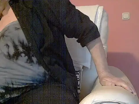 Snapshot of _sunshine__ chatting on 02-05-25, 07:29 sunshine online show from 02-05-25, 07:29