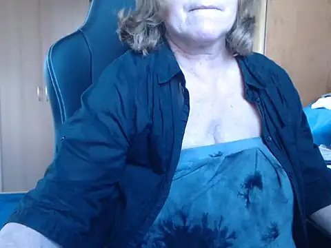 Snapshot of _sunshine__ chatting on 02-19-25, 07:50 sunshine online show from 02-19-25, 07:50