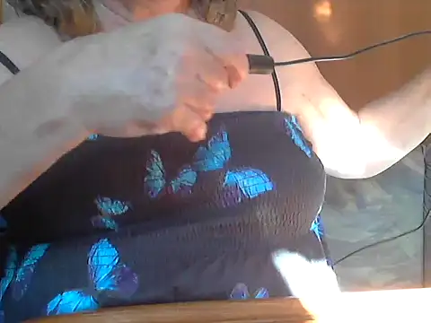 Snapshot of _sunshine__ chatting on 03-19-25, 02:35 sunshine online show from 03-19-25, 02:35