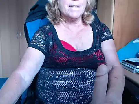 Snapshot of _sunshine__ chatting on 10-05-25, 06:45 sunshine online show from 10-05-25, 06:45