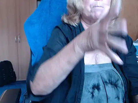 Snapshot of _sunshine__ chatting on 10-06-25, 06:33 sunshine online show from 10-06-25, 06:33