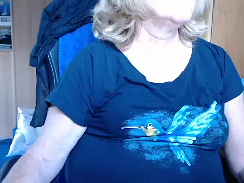 Snapshot of _sunshine__ chatting on 10-22-25, 06:35 sunshine online show from 10-22-25, 06:35