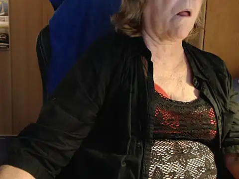 Snapshot of _sunshine__ chatting on 11-19-25, 07:08 sunshine online show from 11-19-25, 07:08