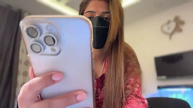 Hotty-Sana online show from 02-04-26, 04:24