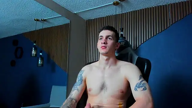 JacksonOlsenn online show from 01-20-25, 03:39