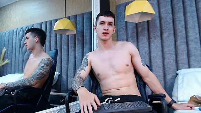 JacksonOlsenn online show from 01-21-25, 06:34