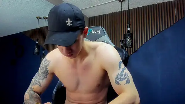 JacksonOlsenn online show from 01-24-25, 03:02