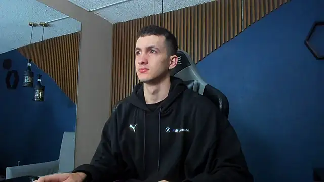 JacksonOlsenn online show from 02-04-25, 12:11