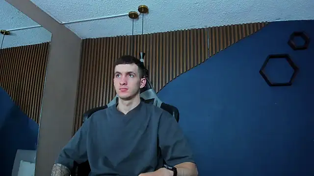 JacksonOlsenn online show from 02-27-25, 06:09