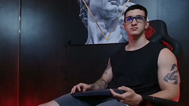 JacksonOlsenn online show from 09-24-25, 08:23