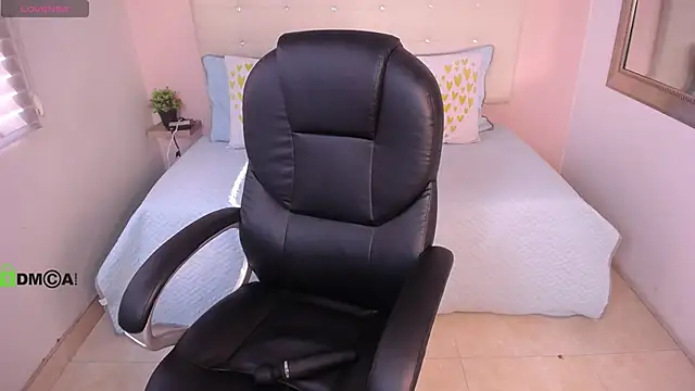 Snapshot of Cristal__adams chatting on 03-11-25, 12:39 Cristal adams online show from 03-11-25, 12:39