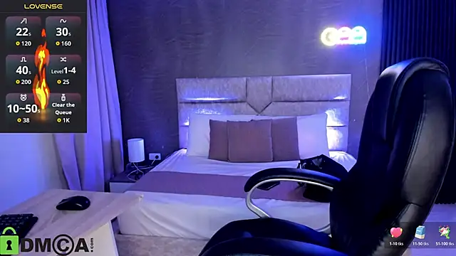 Snapshot of Cristal__adams chatting on 10-28-25, 12:19 Cristal adams online show from 10-28-25, 12:19