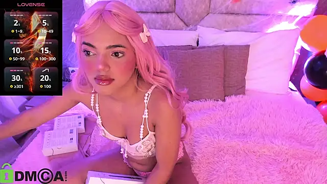 Snapshot of Cristal__adams chatting on 10-31-25, 12:28 Cristal adams online show from 10-31-25, 12:28