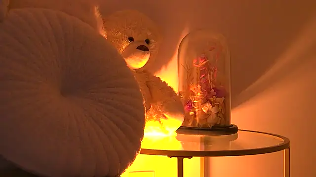 AngeliqueSkye online show from 11-15-25, 04:10