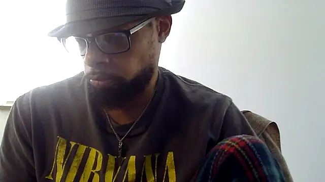 Snapshot of WhiskeyWood_DuhGOD chatting on 10-29-25, 05:04 WhiskeyWood DuhGOD online show from 10-29-25, 05:04