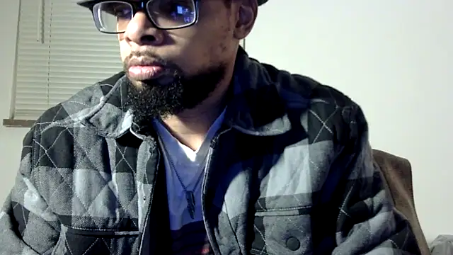 Snapshot of WhiskeyWood_DuhGOD chatting on 11-10-25, 02:10 WhiskeyWood DuhGOD online show from 11-10-25, 02:10