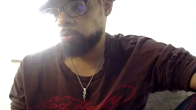 Snapshot of WhiskeyWood_DuhGOD chatting on 11-10-25, 05:34 WhiskeyWood DuhGOD online show from 11-10-25, 05:34