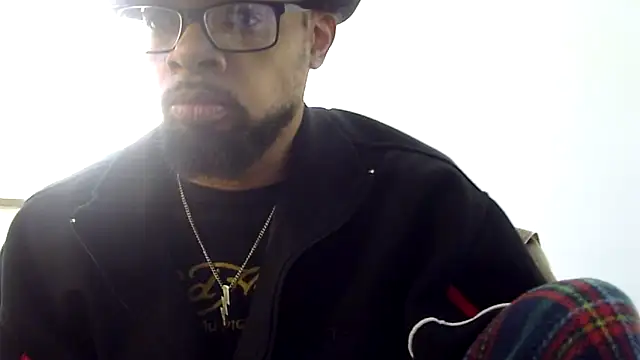 Snapshot of WhiskeyWood_DuhGOD chatting on 11-13-25, 05:45 WhiskeyWood DuhGOD online show from 11-13-25, 05:45