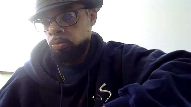 Snapshot of WhiskeyWood_DuhGOD chatting on 11-14-25, 05:33 WhiskeyWood DuhGOD online show from 11-14-25, 05:33