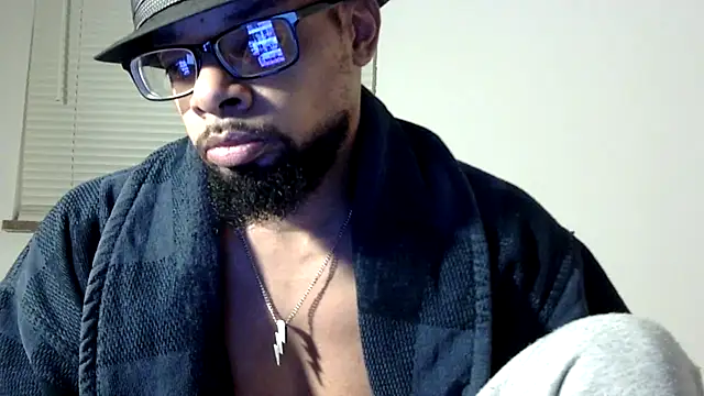 Snapshot of WhiskeyWood_DuhGOD chatting on 11-21-25, 02:10 WhiskeyWood DuhGOD online show from 11-21-25, 02:10