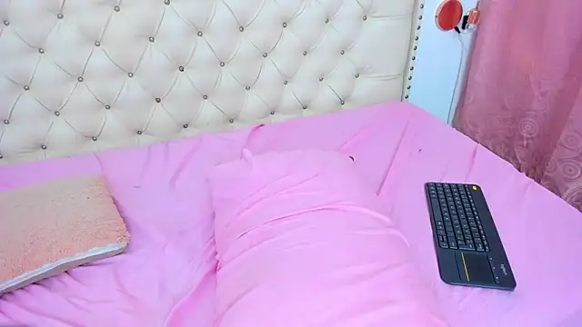 Kim Eli online show from 12-19-24, 10:32