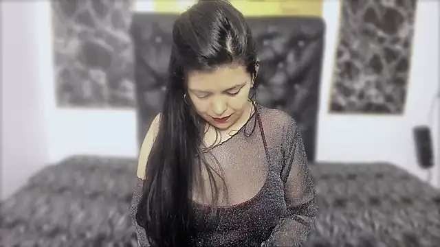 Snapshot of scarlett_w0lf chatting on 01-13-26, 03:17 scarlett w0lf online show from 01-13-26, 03:17