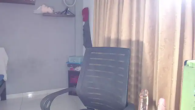 SusanLeroy online show from 10-10-25, 10:03