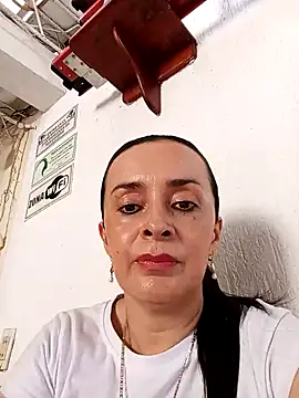 Samantha Sullivan  online show from 12-18-24, 02:49