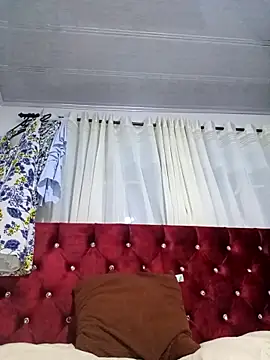 Samantha Sullivan  online show from 02-28-25, 03:15