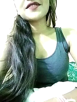 MISSQUEEN48 online show from 03-10-25, 03:41