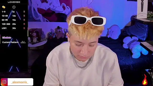  AlexMorris online show from 10-12-25, 03:49