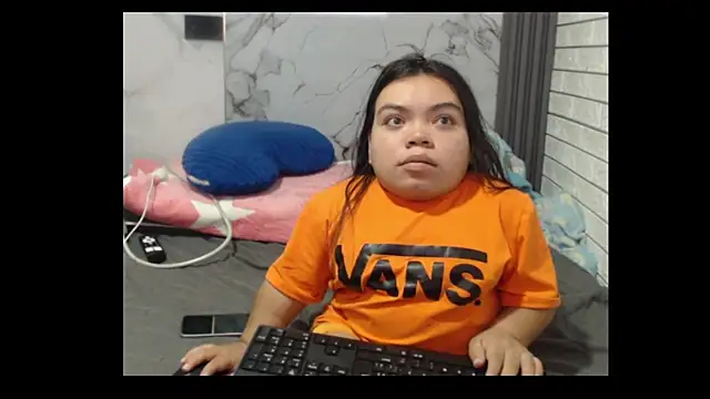 Michelle Brooks online show from 10-29-25, 07:54