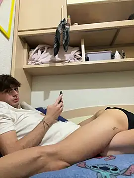 Adriiann  21 online show from 12-12-24, 10:09