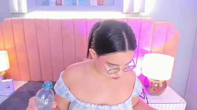 alys baker online show from 10-08-25, 03:26