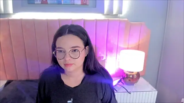 alys baker online show from 11-06-25, 03:40