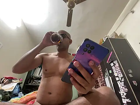 Snapshot of SammyChocolateIndian chatting on 02-01-25, 05:58 SammyChocolateIndian online show from 02-01-25, 05:58