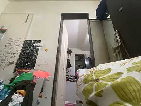 Snapshot of SammyChocolateIndian chatting on 10-17-25, 01:25 SammyChocolateIndian online show from 10-17-25, 01:25