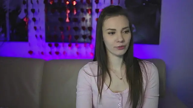 StephanieNeeson online show from 02-19-25, 10:31