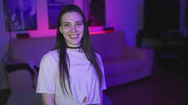 StephanieNeeson online show from 03-17-25, 10:49