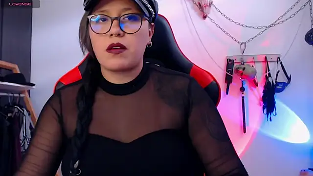 LilithSharon online show from 12-18-25, 06:58