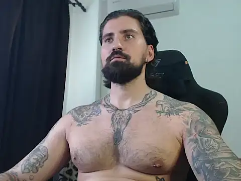 Snapshot of MateoHunk chatting on 09-10-25, 08:36 MateoHunk online show from 09-10-25, 08:36