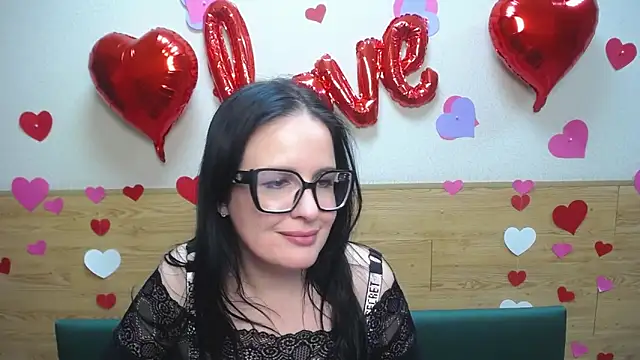 TayaBoret online show from 02-05-25, 09:40