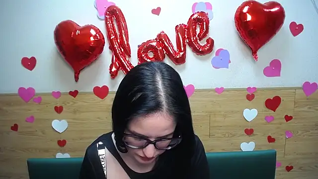 TayaBoret online show from 02-12-25, 12:58