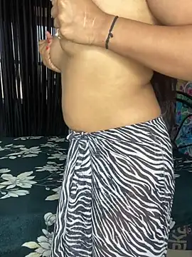 Hot royalbhabhi online show from 12-22-24, 10:17