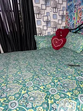 Hot royalbhabhi online show from 12-29-24, 08:11