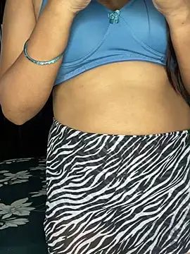 Hot royalbhabhi online show from 01-14-25, 11:53
