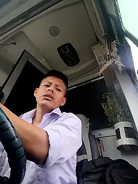 alexchir4 online show from 10-21-25, 12:39